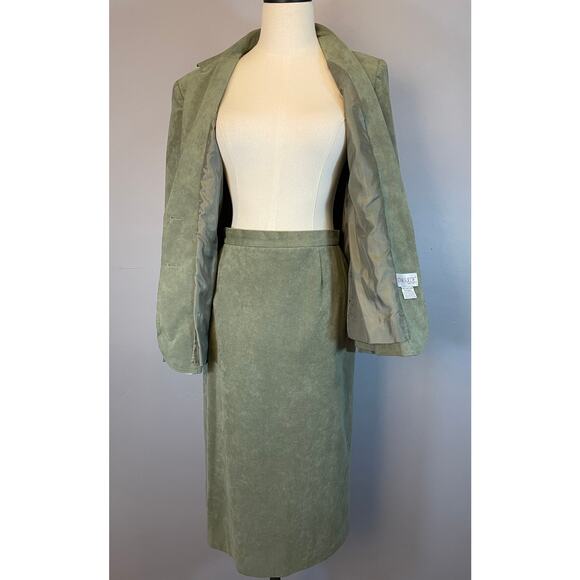 Vtg 80s Sage Green Ultra Suede 2 Pc Skirt Suit Blazer Adolph Schuman Lilli Ann - Picture 8 of 10